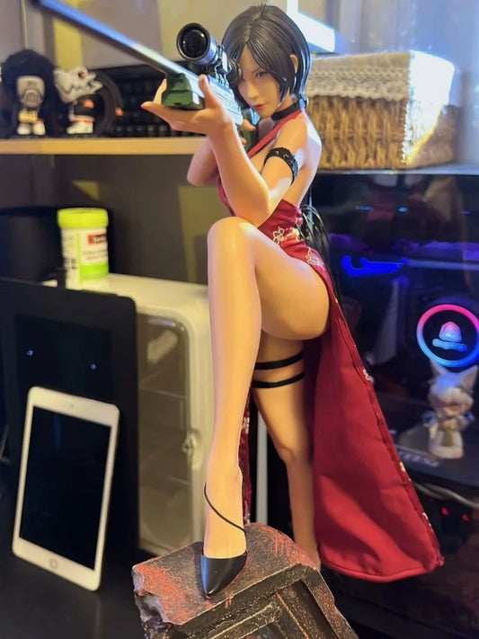 Figura 33 cm Ada / Leon